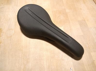 Van Rysel bike saddle