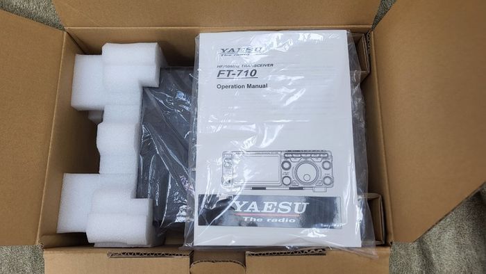 Yaesu FT-710 Field SDR HF Amatuer Radio Ham Transceiver EU/UK Version