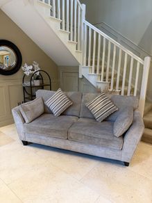Beautiful 2 seater with cushions