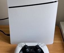 PlayStation 5 (PS5) Slim Digital Edition 1TB + 2 Controllers