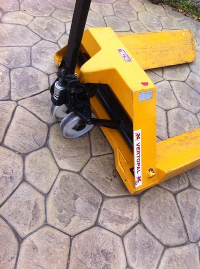 Reel / Drum Pallet Hand Truck
