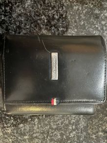 Tommy Hilfiger small wallet