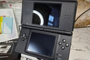 Ds black boxed