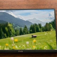 18.5 Portable Monitor(one left) - ultra thin- price firm - brand new