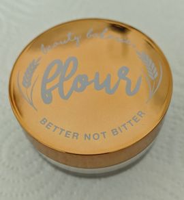 Beauty bakery setting powder