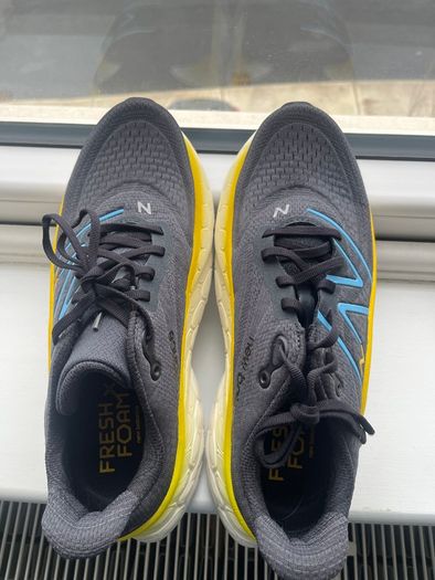 Unused New Balance Mens More V4 Running Shoes - Black