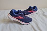 Brooks ghost 15 Size 6.5 eu 40 pink/Navy in excellent condition