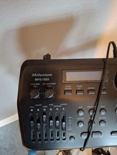 electronic drum kit