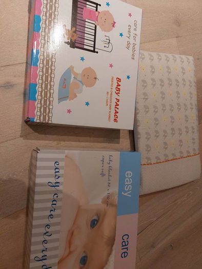 Cot Blankets and Pillow