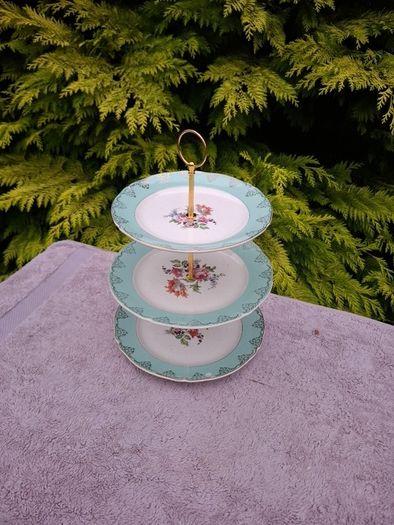 By post only mint ceramic cake stand