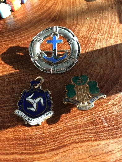 3 old enamel pieces