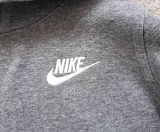 NIKE boy's hoodie. Age 6/7