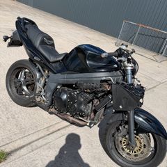 09 triumph 1050 st sprint breaking