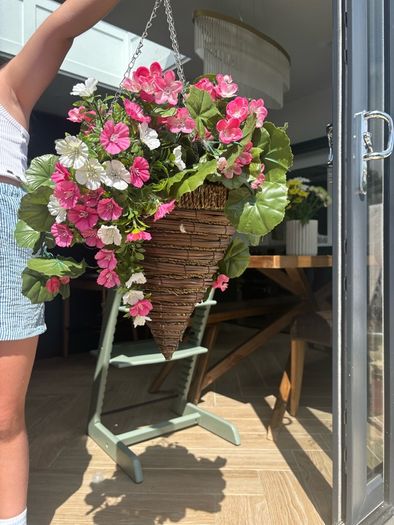 Brand new Artificial hanging basket