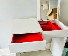 dressing table