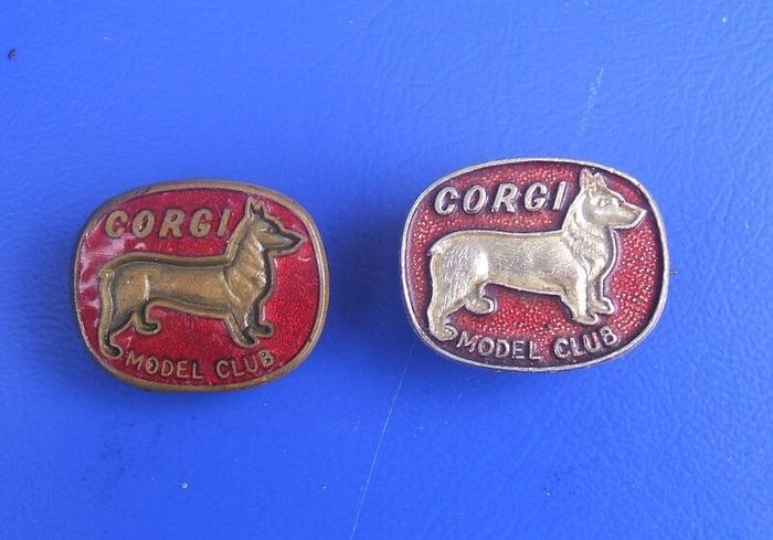 CORGI MODEL CLUB (diecast toy vehicles) - vintage membership badges (1960s & 1970s)