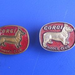 CORGI MODEL CLUB (diecast toy vehicles) - vintage membership badges (1960s & 1970s)