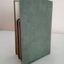 Laureata: A Book of Poetry for the Young Edited by Richard Wilson (GT670) Image 6