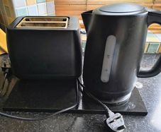 kettle and toaster