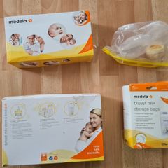 Breast feeding bundle Medela Harmony Manual breast pump, store and feed set, milk storage bags