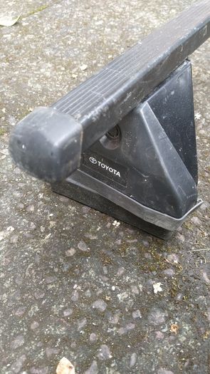Toyota Hiace Roof Bar and brackets