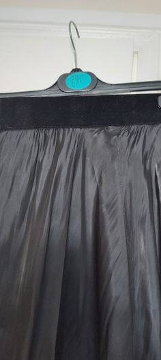 Ladies skirt... Gallery