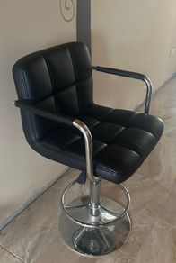 3 high stools