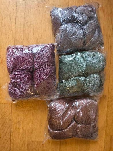 Shimmer yarn
