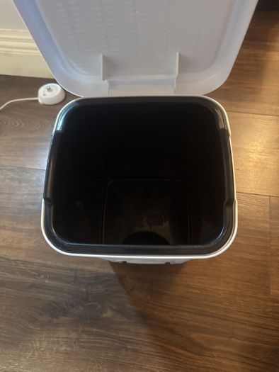pedal bin
