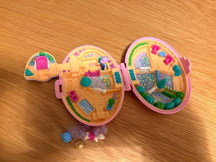 vintage polly pocket 1995 Shetland pony stables