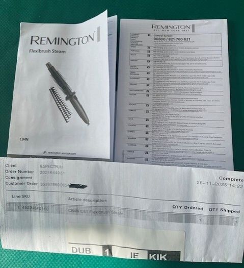 Remington Flexibrush Steam Hair Air blower Styler CB4N.  IMMACULATE. As new.