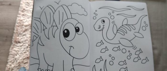 Dinosaur colouring pages