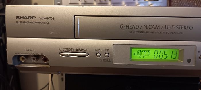 Hifi Sharp VC-mh705