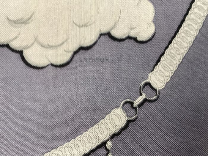 Hermes silk 90