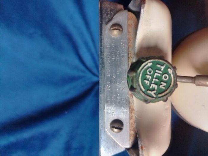 Can post Tiley DN250 paraffin iron 1950
