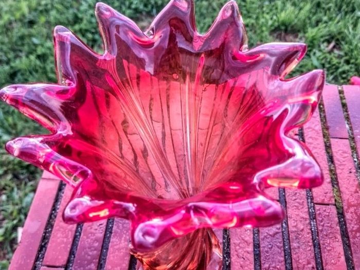 Large Murano red tulip vase