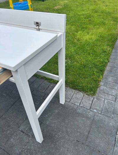Ikea white hemnes desk with two drawers