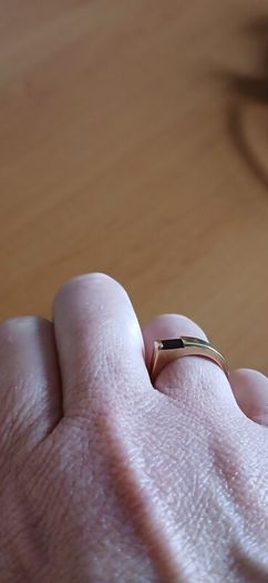 Gold ring