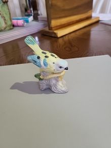 Bird figurine