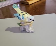 Bird figurine