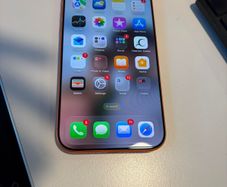 Iphone 17 Pro Max - cosmic orange