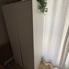 Wardrobe  height 6ft , good condition