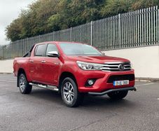 Toyota HiLux Invincible