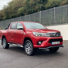Toyota HiLux Invincible