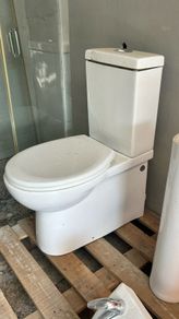 Dual flush toilet back to wall toilet