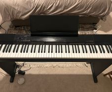 Casio Electric Keyboard CPD 130