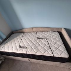 Single mattress