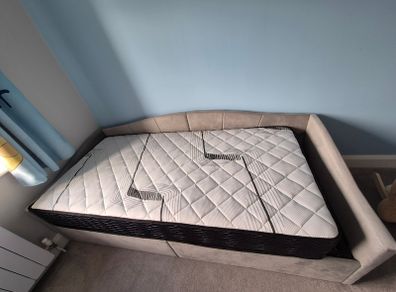 Single mattress