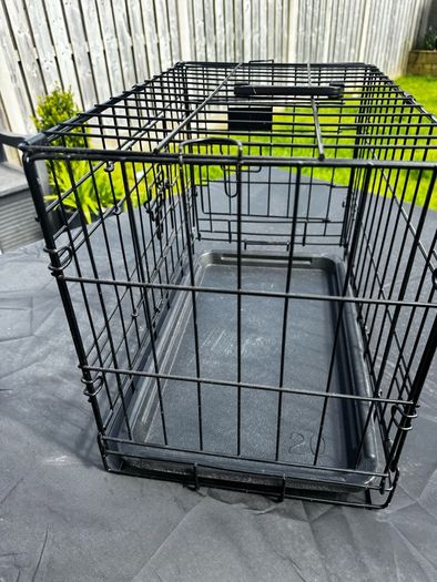 Small Dog Crate (Foldable) with Fray - Good Condition