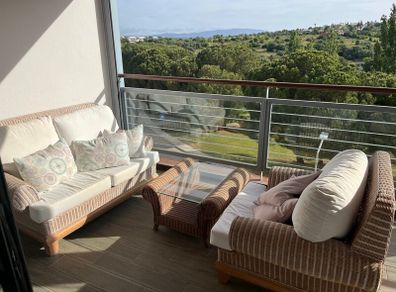 Lagos - Large 3 Bed Apartment with Pool & WiFi just a short walk from the Marinaay